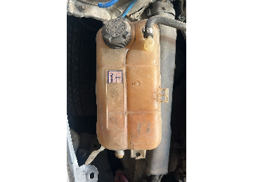 Brava 1.6 çıkma motor su bidonu